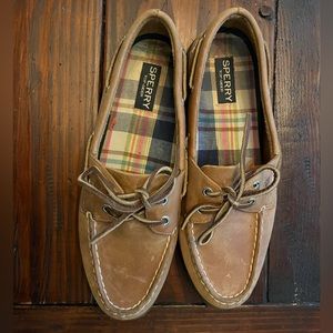 Women’s Sperry Top-Sider boat shoes